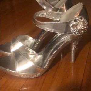 Size 6 silver heels